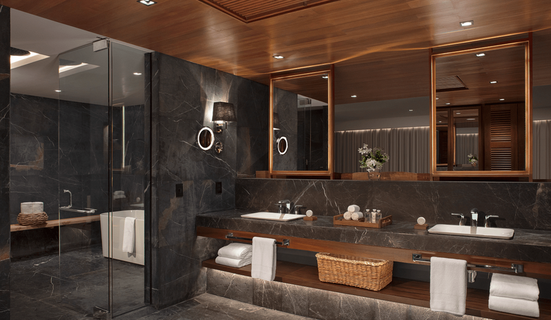 Master Suite Ocean Front Bathroom