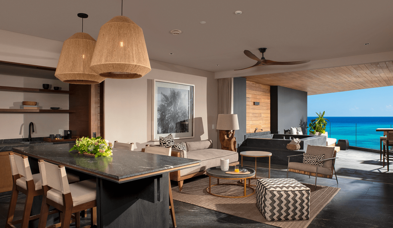 Master Suite Ocean View Overview