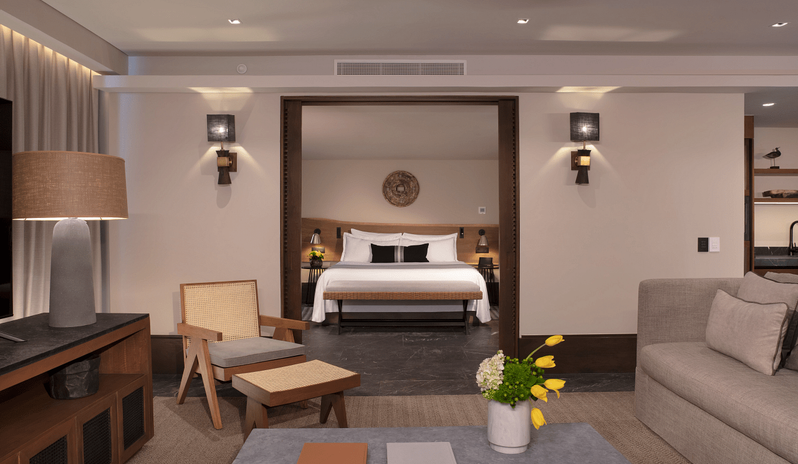 Panoramic Suite Ocean Front Bed