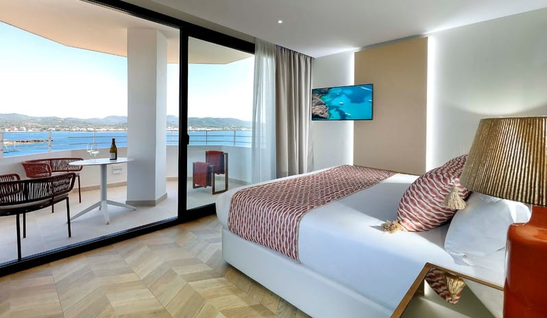 Deluxe Sea View