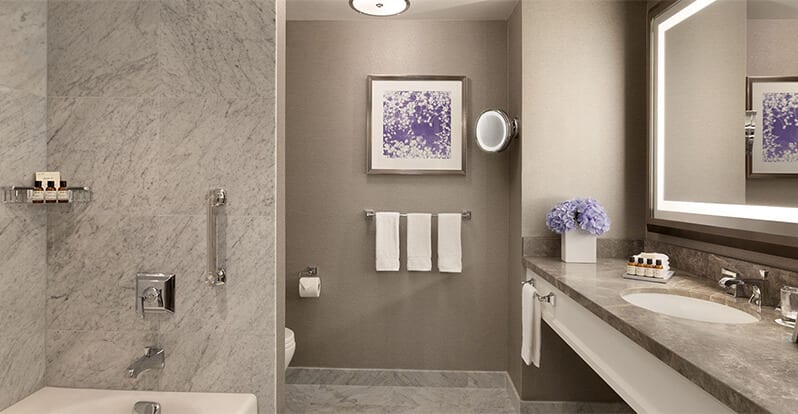 One Bedroom Suite 1 King Double Bathroom