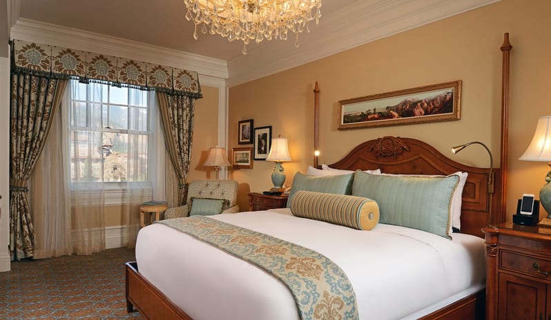 The Broadmoor Classic Room