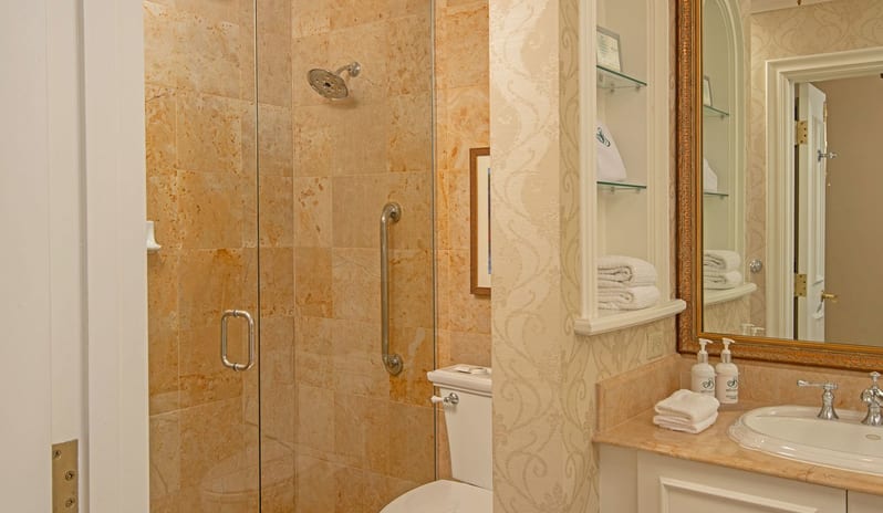 Eastmoor Suites Bathroom