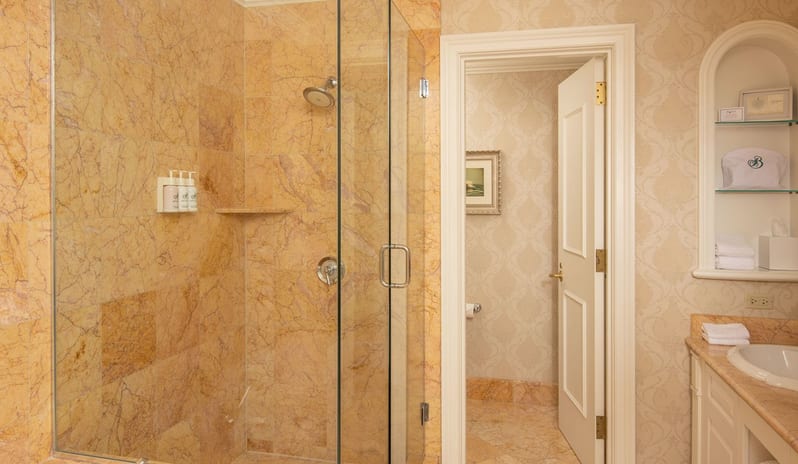 Superior Room Bathroom