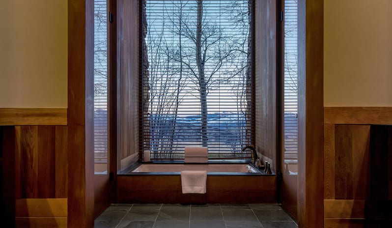 Amangani Spring Gulch Suite Bathtub