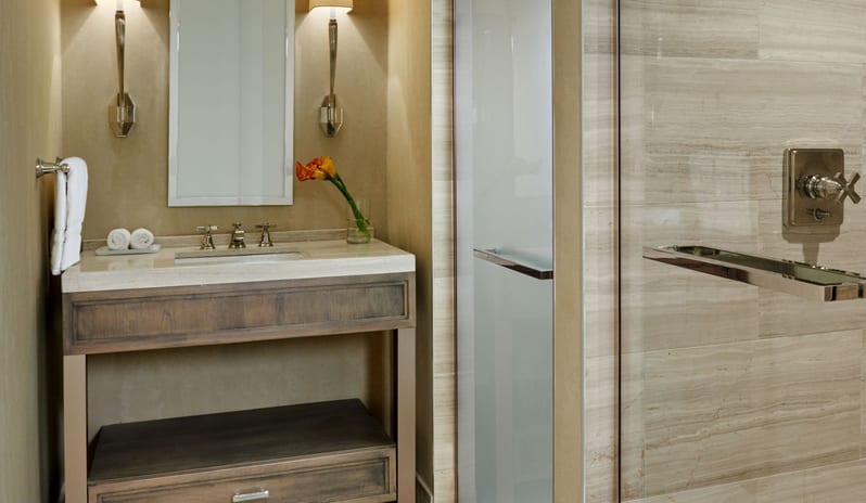 Deluxe Queen City View