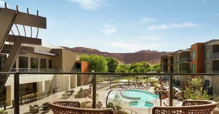 1 King Bed 1 Bedroom Suite