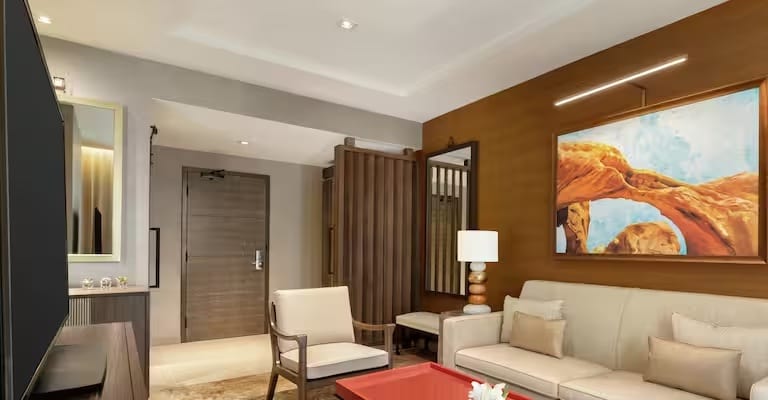 2 Queen Beds 1 Bedroom Suite