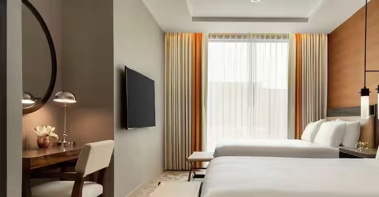 2 Queen Beds 1 Bedroom Suite