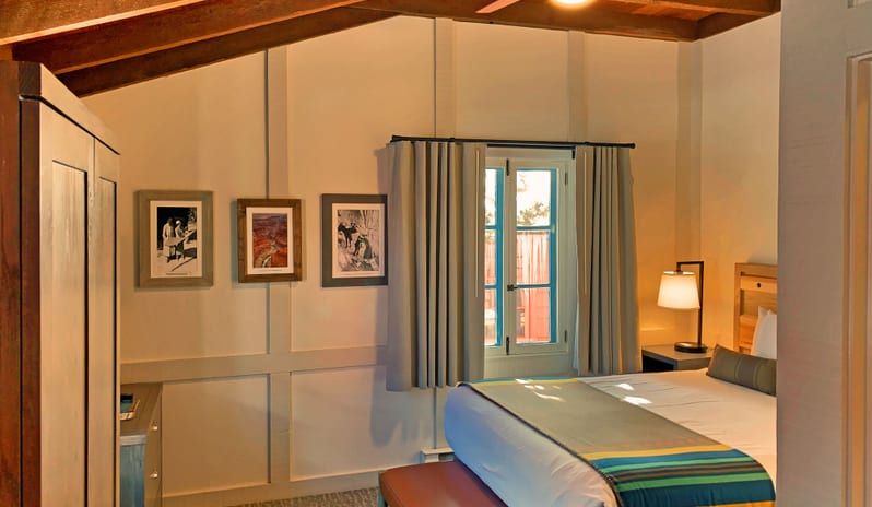 Guest Rooms & Cabins