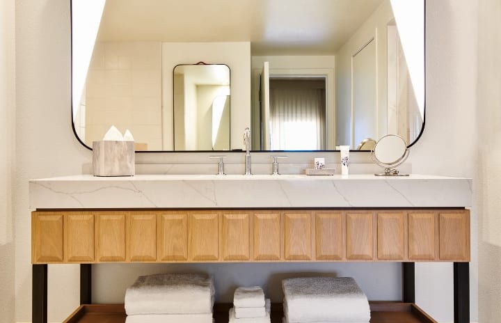 Canyon King Deluxe Grand Chamber Suite