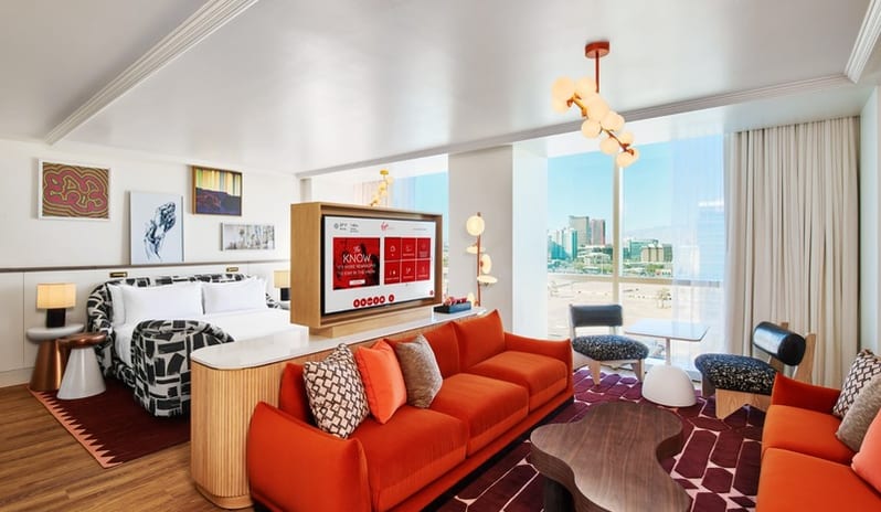 Ruby King Grand Corner Chamber Suite