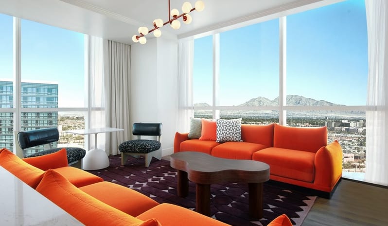 Ruby King Grand Corner Chamber Suite