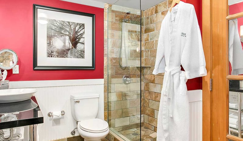 City View Double Bathroom