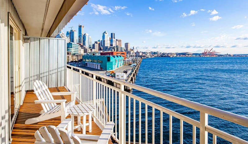 Over Water King with Balcony 1