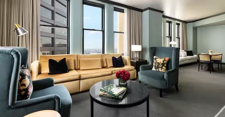 1 King Bed Deluxe One Bedroom Suite-City View