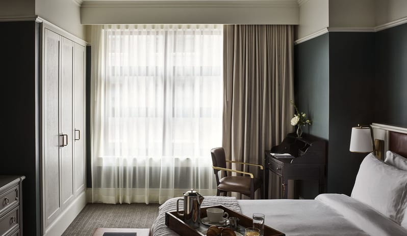 Suite, 1 King Bed, Non Smoking Double