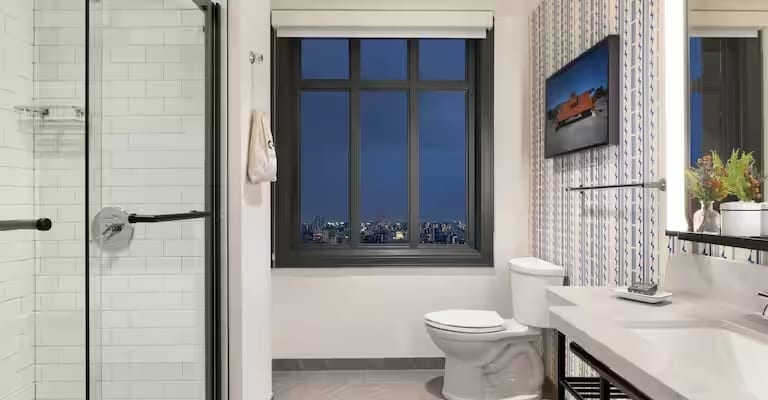 1 King Concourse Additional Seating