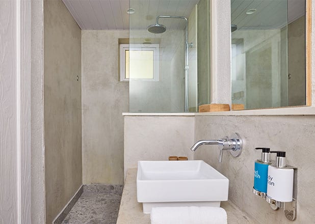 Family Apartment Bathroom