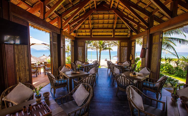 Beach Club Restaurant & Bar