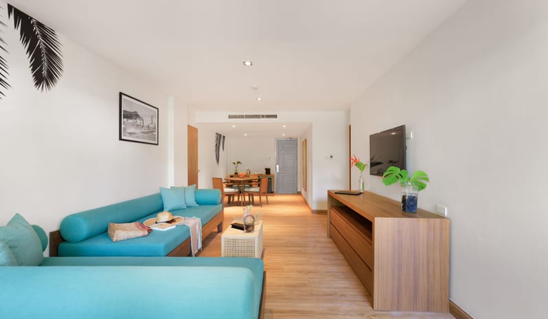 Premier Garden Suite Living