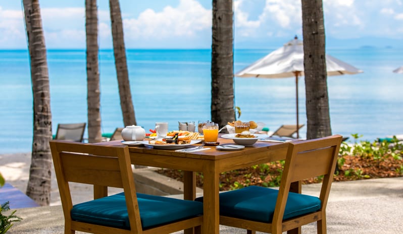 Edgewater Family Beach Club & Bar