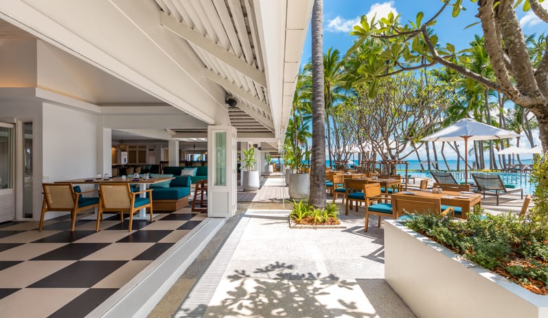 Edgewater Family Beach Club & Bar