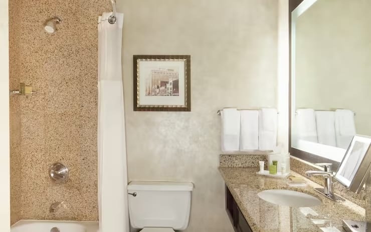 2 Double Beds Bathroom