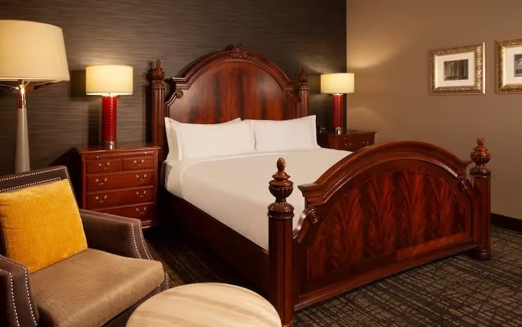 1 King Bed - High Floor