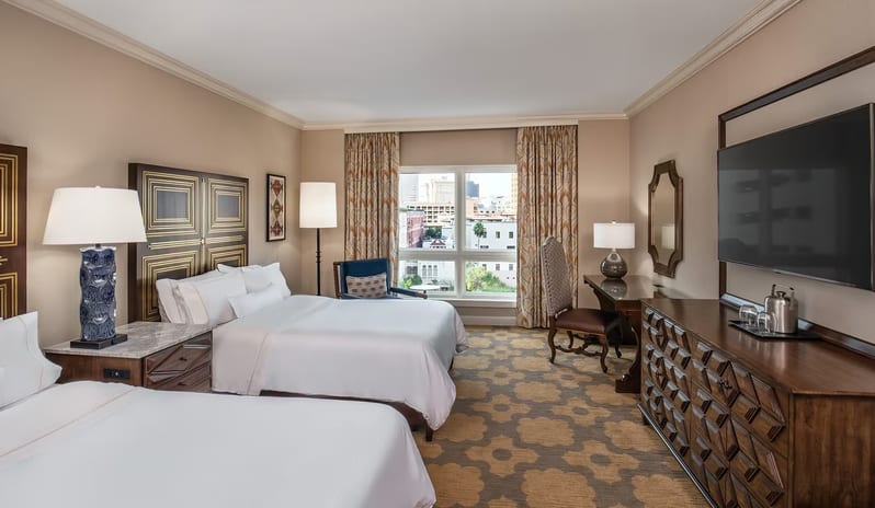 2 Doubles, City View