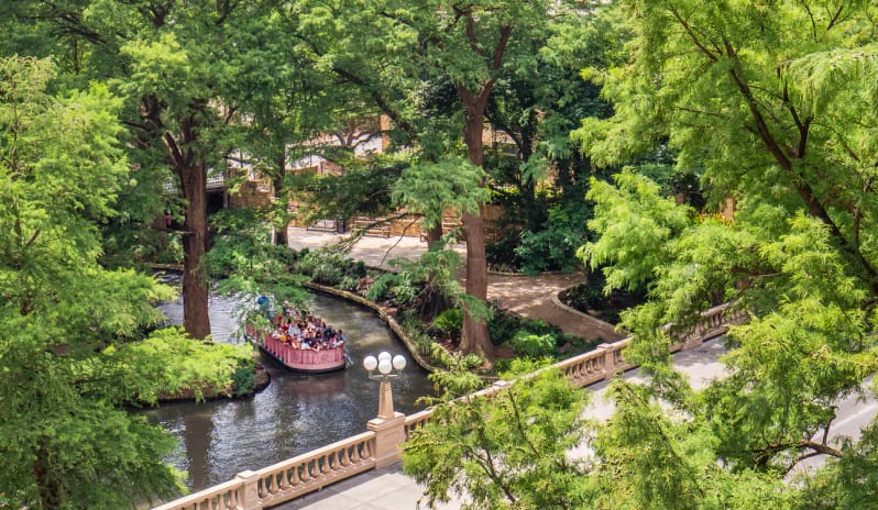 Guest room, 1 King, Balcony View