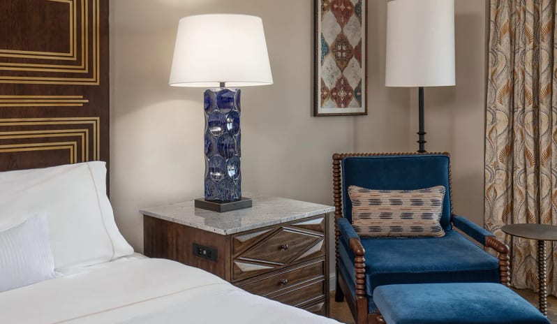 Guest room, 1 King, Balcony