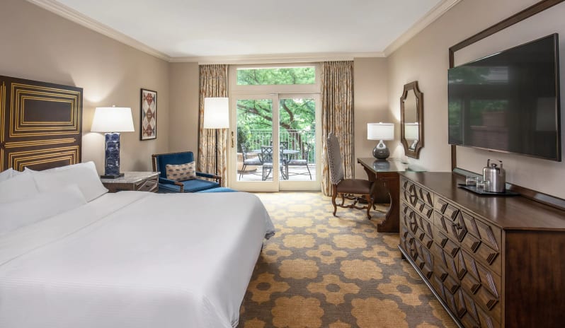 Guest room, 1 King, Balcony