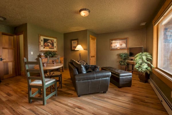 Ranch House Estate Quad