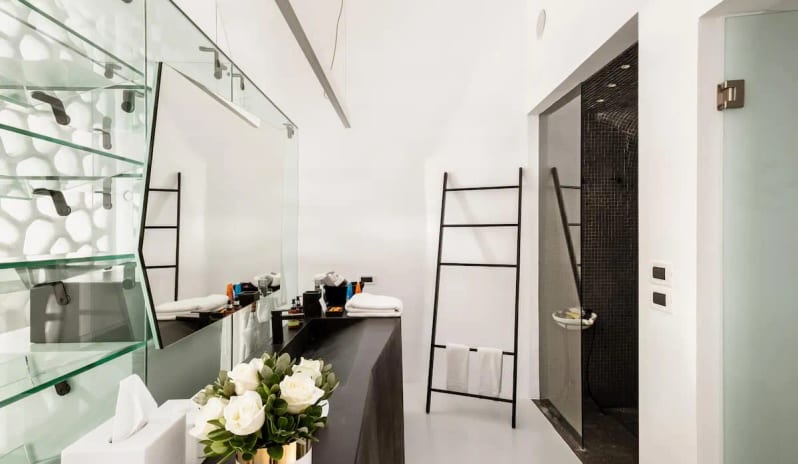 Villa Bathroom