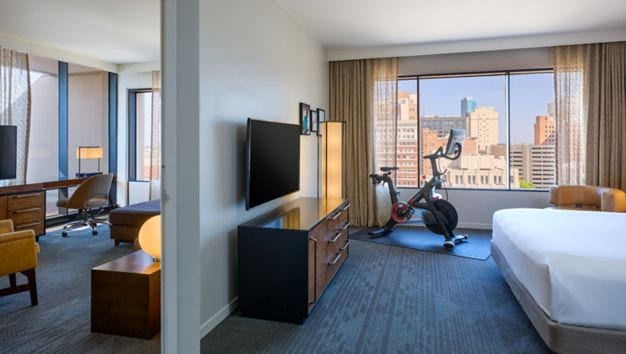 1 Bedroom Suite, 1 King, Terrace