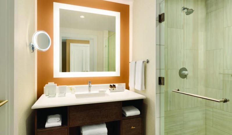 Fairmont Gold Room Bathroom