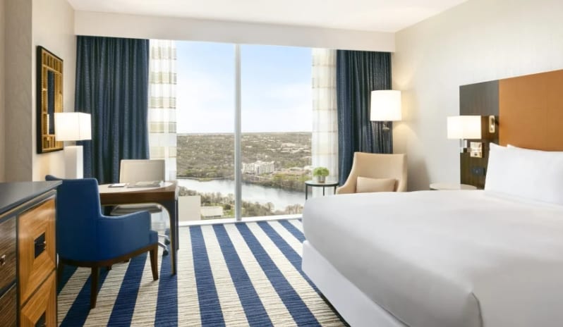 Fairmont 1 King Room