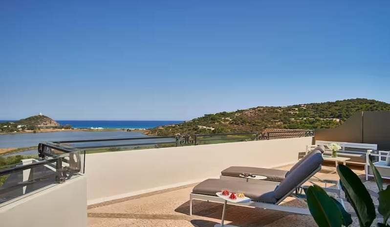 Deluxe Suite with Sea View Tholos