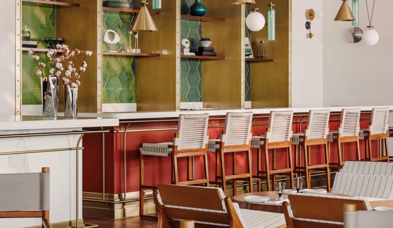 middle-east-holidays-dubai-one-only-royal-mirage-residence-spa-hotel -tapasake-restaurant