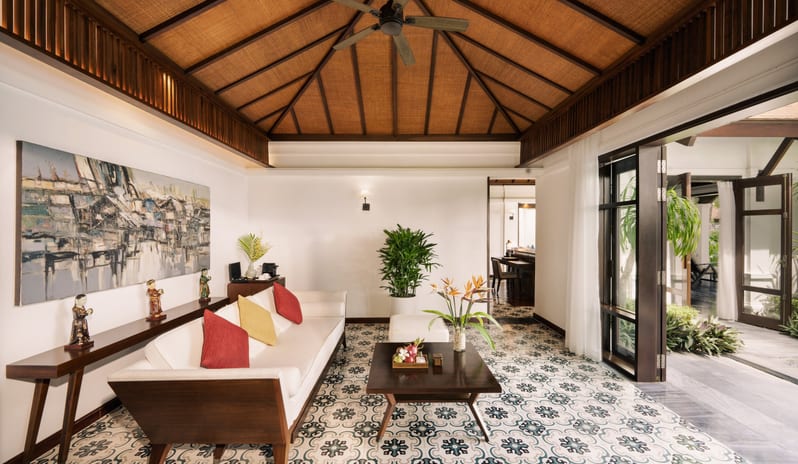 Ocean Front Pool Villa, Living area