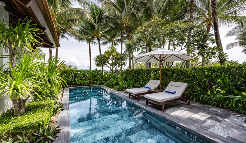Ocean Front Pool Villa, Sunbeds