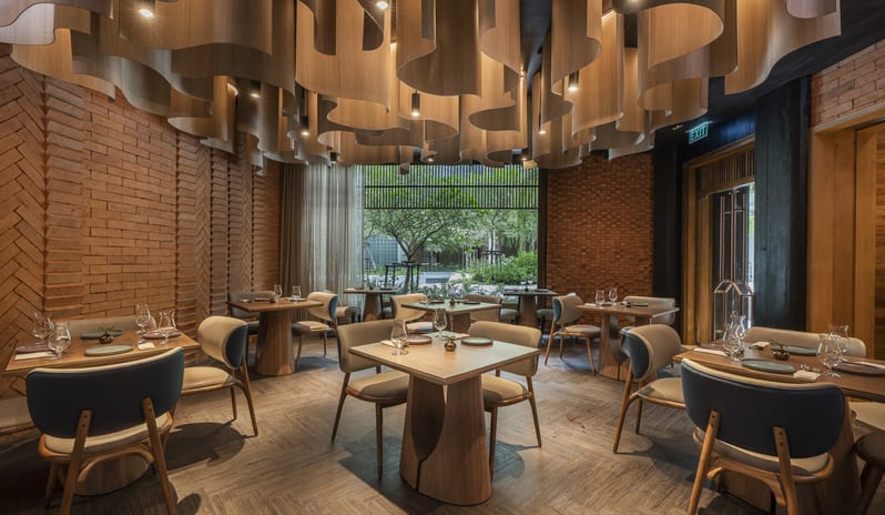 NAVA Restaurant, Dining