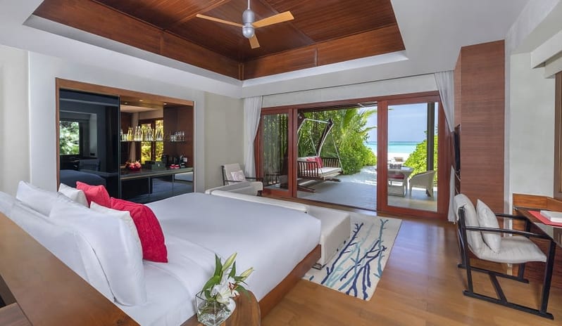 Deluxe Beach Villa Bedroom