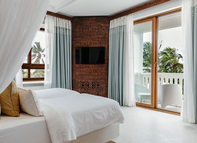 Interconnecting Family Room