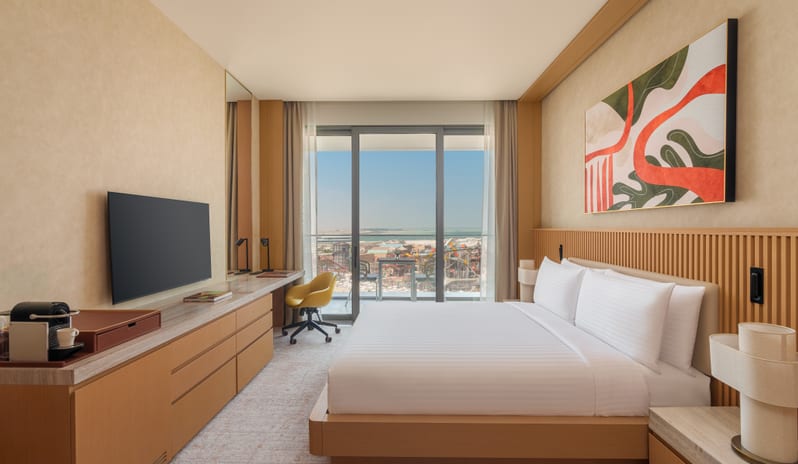 Two Bedroom Family Room Water Park View, King Bed