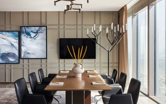 Urban Suite, Boardroom