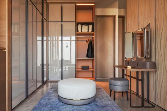 Skyline Suite, Dressing room