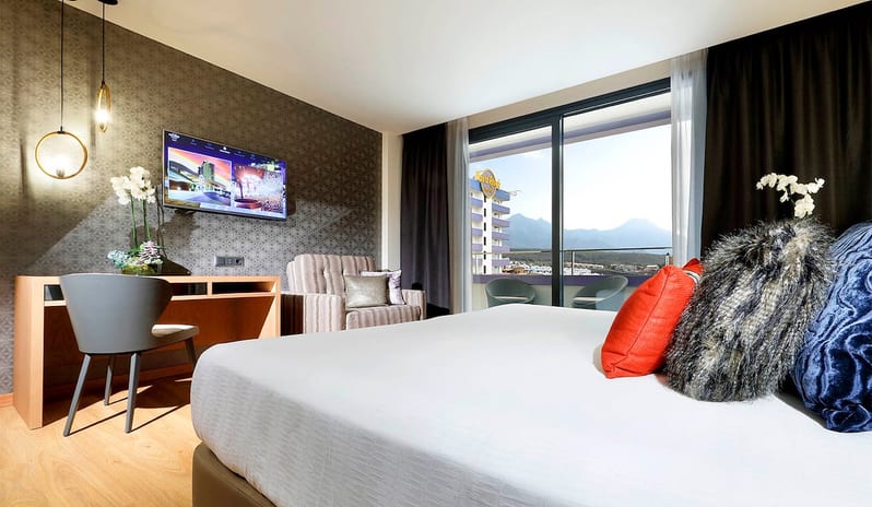 Rock Royalty Deluxe, Bed View