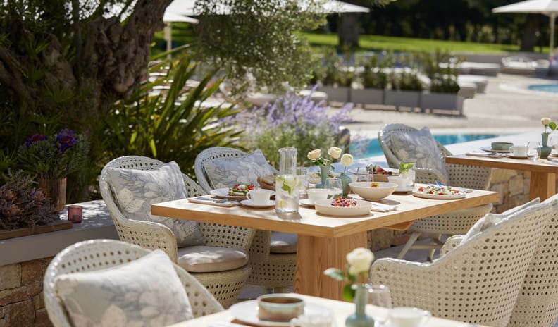 Provence, Outside Table